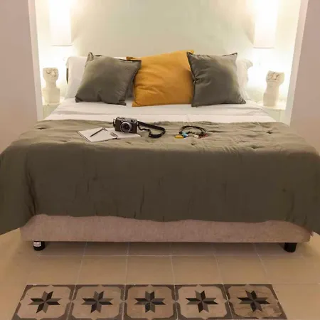 بيت ضيافة Palazzo Saetta 4*